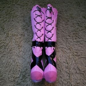 Monster High Draculaura Boots